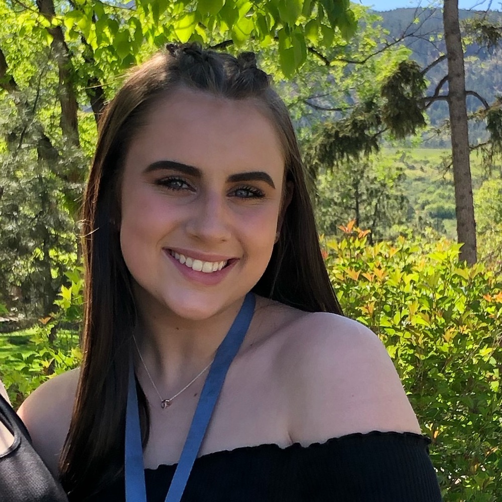 Meet your Posher, Savannah